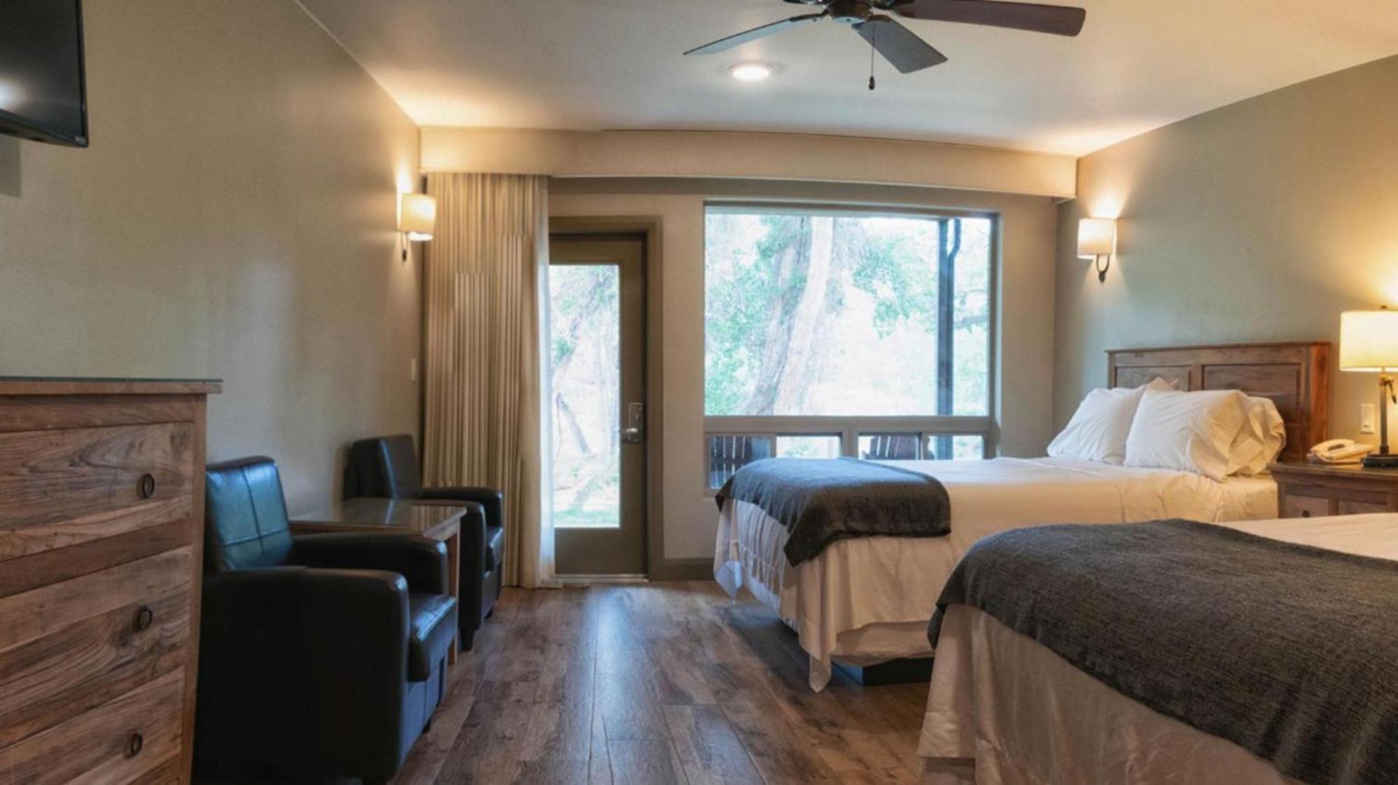 Driftwood Lodge Спрингдейл Екстериор снимка